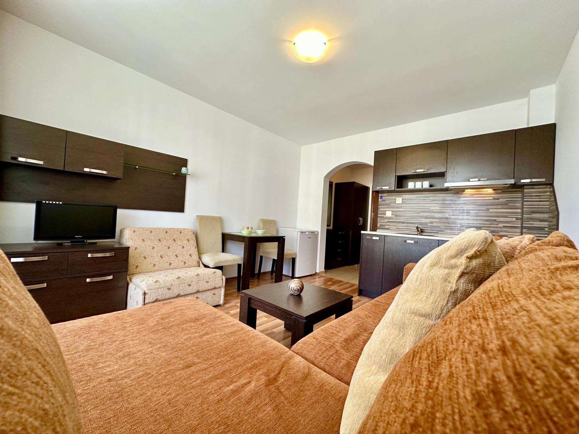 Menada Diamant Apartments Sunny Beach Oda fotoğraf