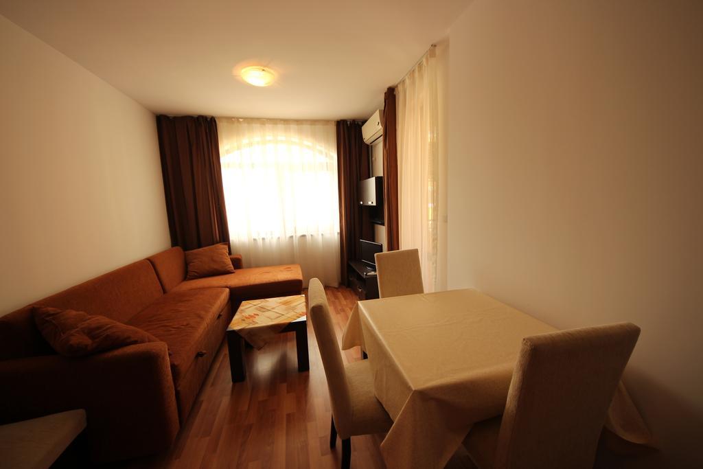 Menada Diamant Apartments Sunny Beach Oda fotoğraf